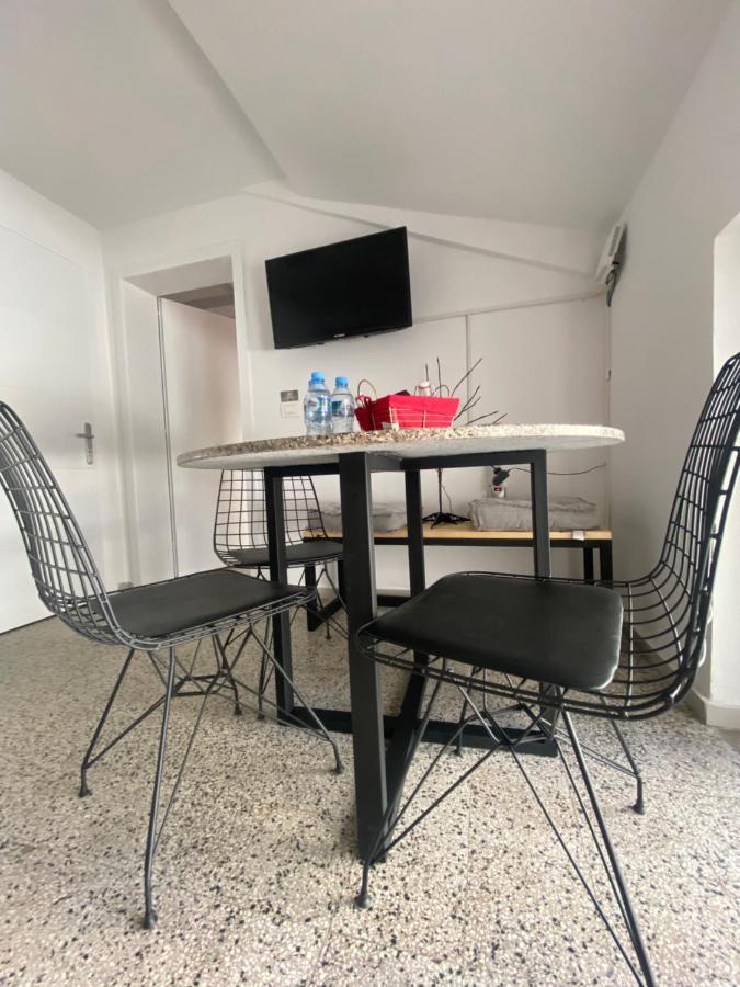 Jonexh Apartments Tirana Exteriör bild